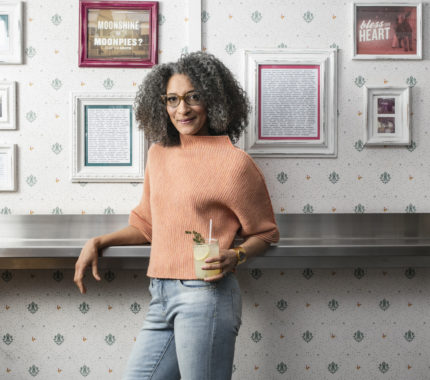 Chef Carla Hall speaks about life experiences in broadcast - The Mesquite Online News - Texas A&M University-San Antonio