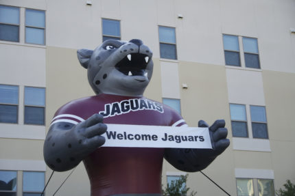 Photos: Jaguars kick off fall semester with Week of Welcome - The Mesquite Online News - Texas A&M University-San Antonio