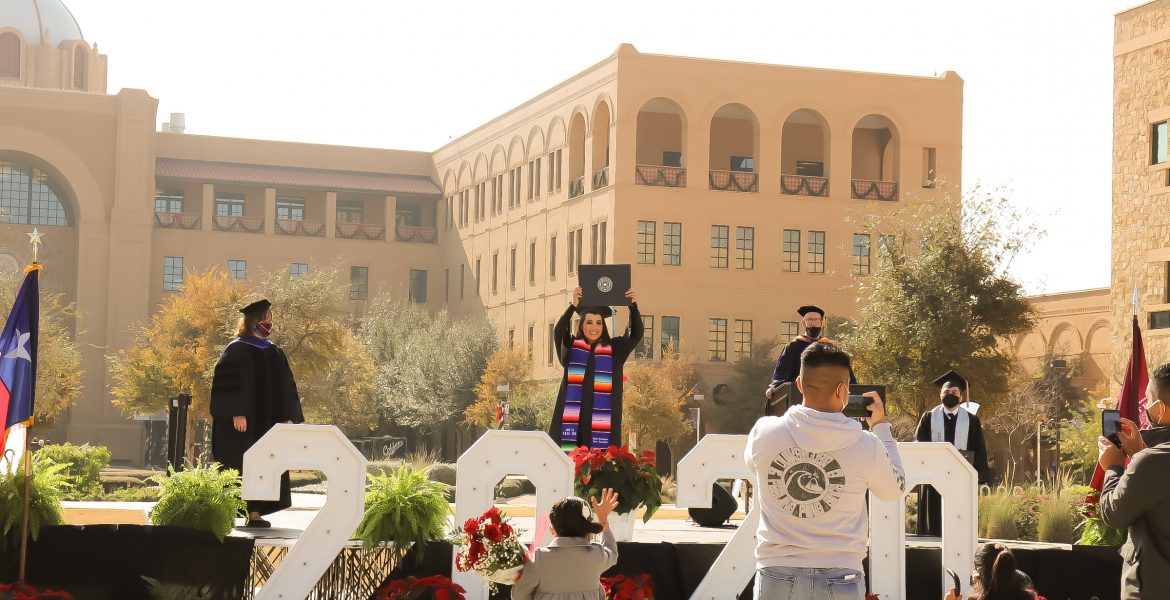 University celebrates graduates with revamped commencement - The Mesquite Online News - Texas A&M University-San Antonio