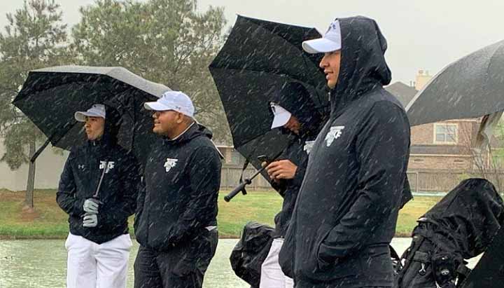 Golf team endures triple-bogey weather - The Mesquite Online News - Texas A&M University-San Antonio