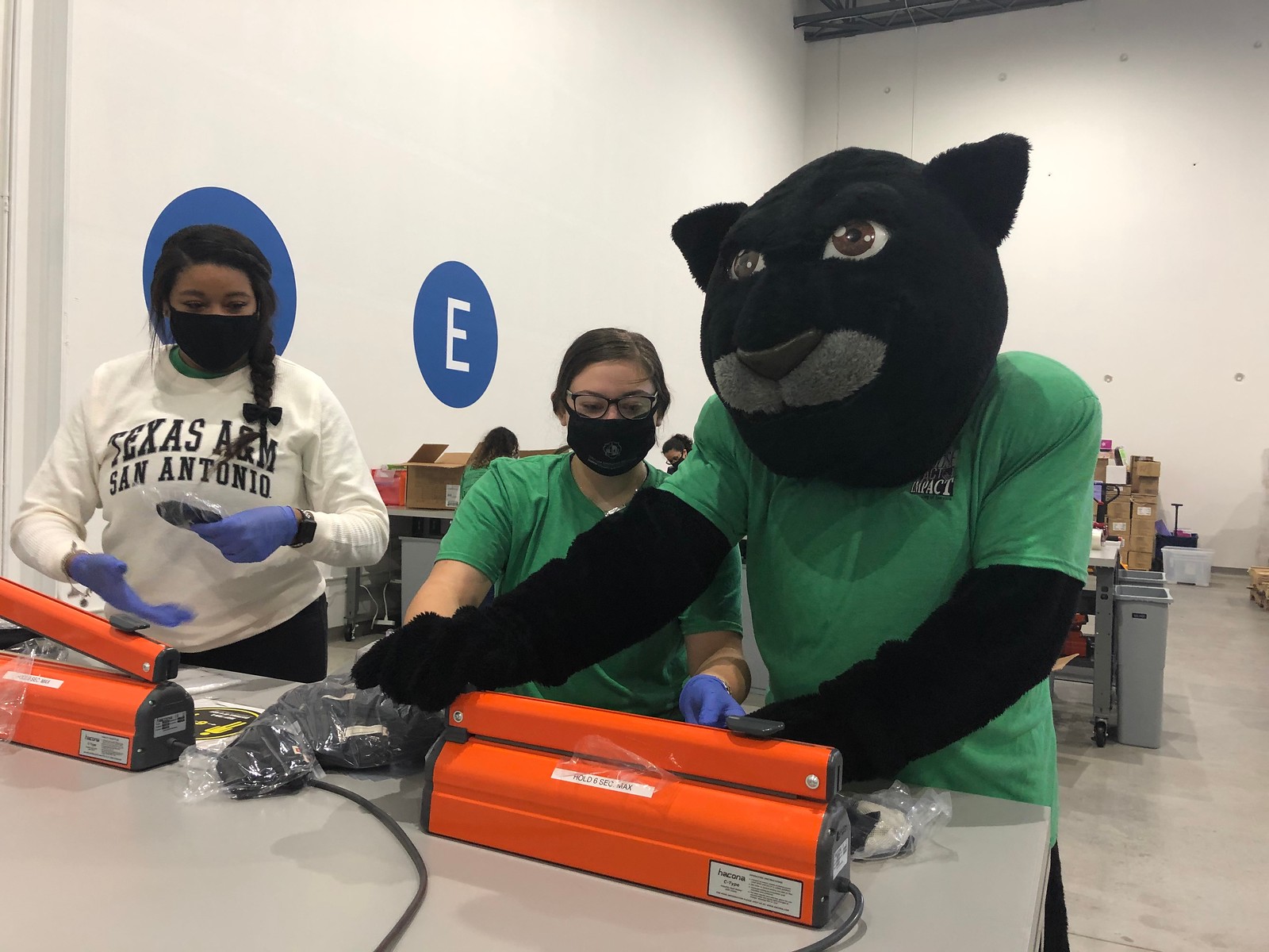 Mays Center to host Service Saturday at Diaper Bank Texas A&M UniversitySan Antonio TAMUSA