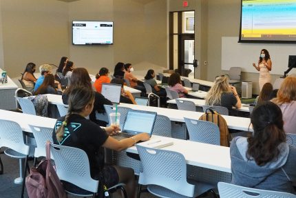 Campus community welcomes new semester, return to campus - The Mesquite Online News - Texas A&M University-San Antonio