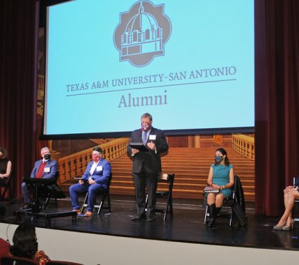 Campus hosts annual Alumni Awards - The Mesquite Online News - Texas A&M University-San Antonio