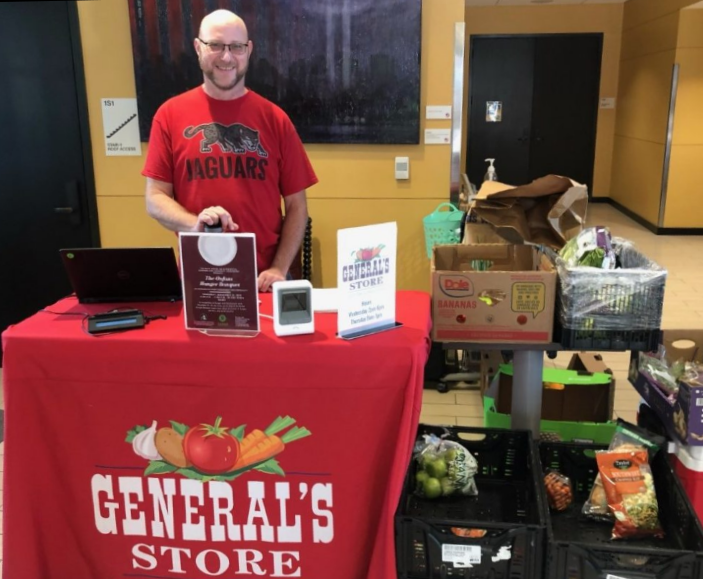 General Store’s Manager goes above and beyond - The Mesquite Online News - Texas A&M University-San Antonio