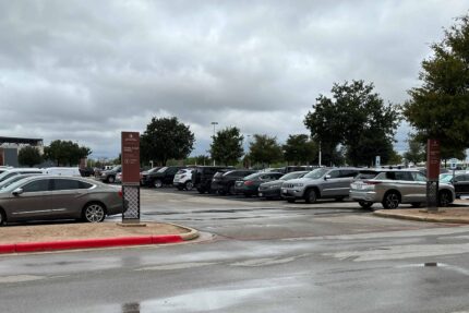 Fall semester kicks off with sold out parking lots, city lane still available - The Mesquite Online News - Texas A&M University-San Antonio