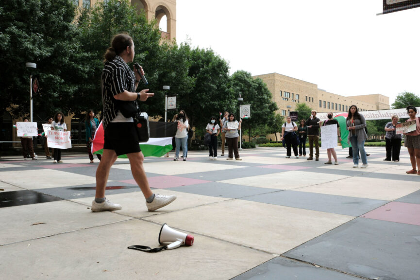 A&M-San Antonio students hold pro-Palestinian demonstration, deliver letter to university denouncing Abott’s order to limit student protests - The Mesquite Online News - Texas A&M University-San Antonio