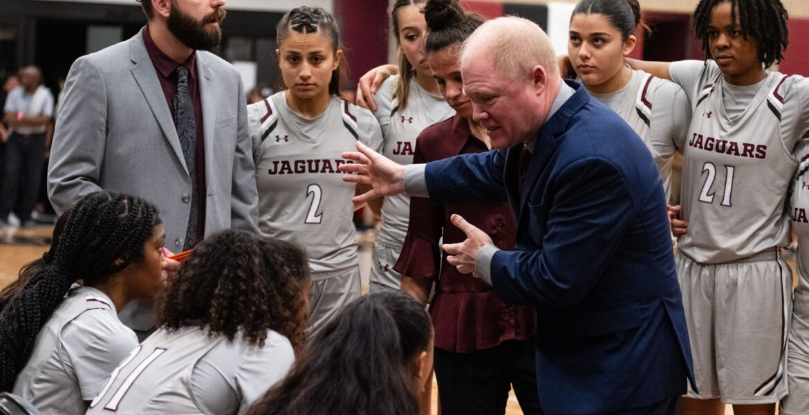 A&M-San Antonio basketball tips-off for first time in school’s history - The Mesquite Online News - Texas A&M University-San Antonio