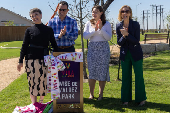 VIDA park dedicated to natural sciences chair - The Mesquite Online News - Texas A&M University-San Antonio