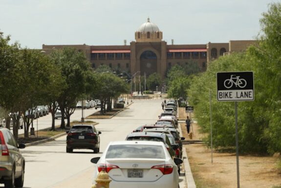 A&M-San Antonio parking paradox: Growth outpaces space - The Mesquite Online News - Texas A&M University-San Antonio