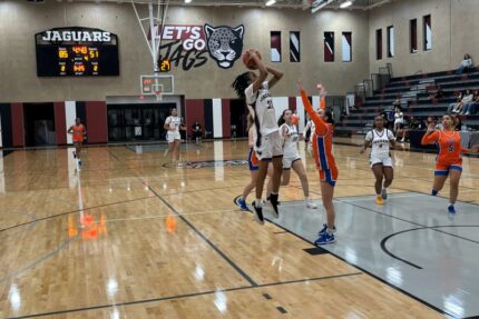 Jaguars continue to protect the den with blowout win - The Mesquite Online News - Texas A&M University-San Antonio