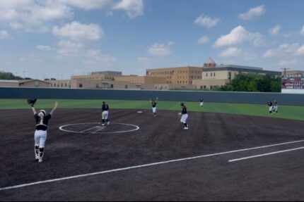 Breakthrough Moment: Jags sweep Saints, rewrite rivalry narrative - The Mesquite Online News - Texas A&M University-San Antonio