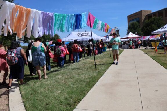 Penny Social welcomes students back to campus - The Mesquite Online News - Texas A&M University-San Antonio