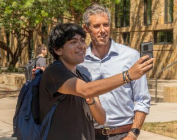 Beto O’Rourke, Powered by People bring voter registration effort to A&M-San Antonio - The Mesquite Online News - Texas A&M University-San Antonio
