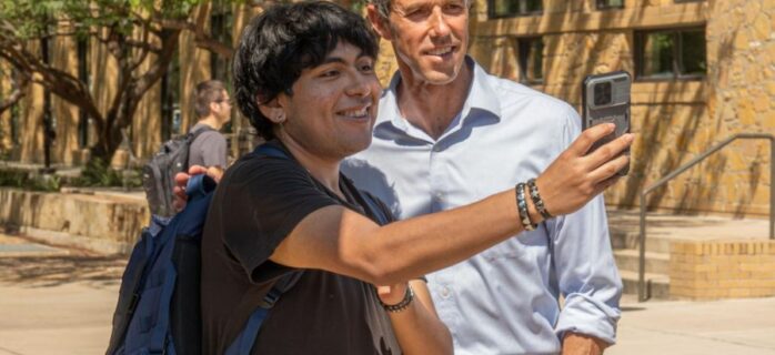 Beto O’Rourke, Powered by People bring voter registration effort to A&M-San Antonio - The Mesquite Online News - Texas A&M University-San Antonio